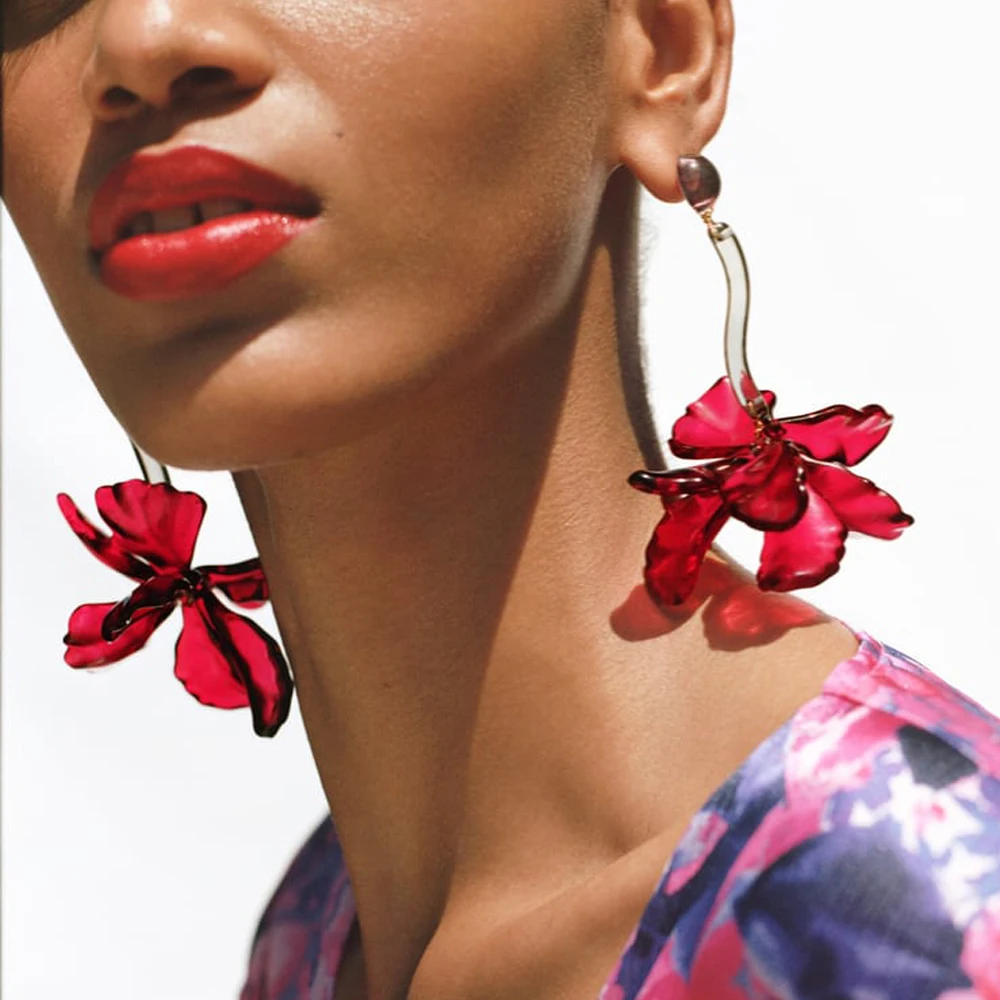 

Luxury Long Acrylic Leaf Flower Earrings for Women Personality Temperament Jewelry Wholesale