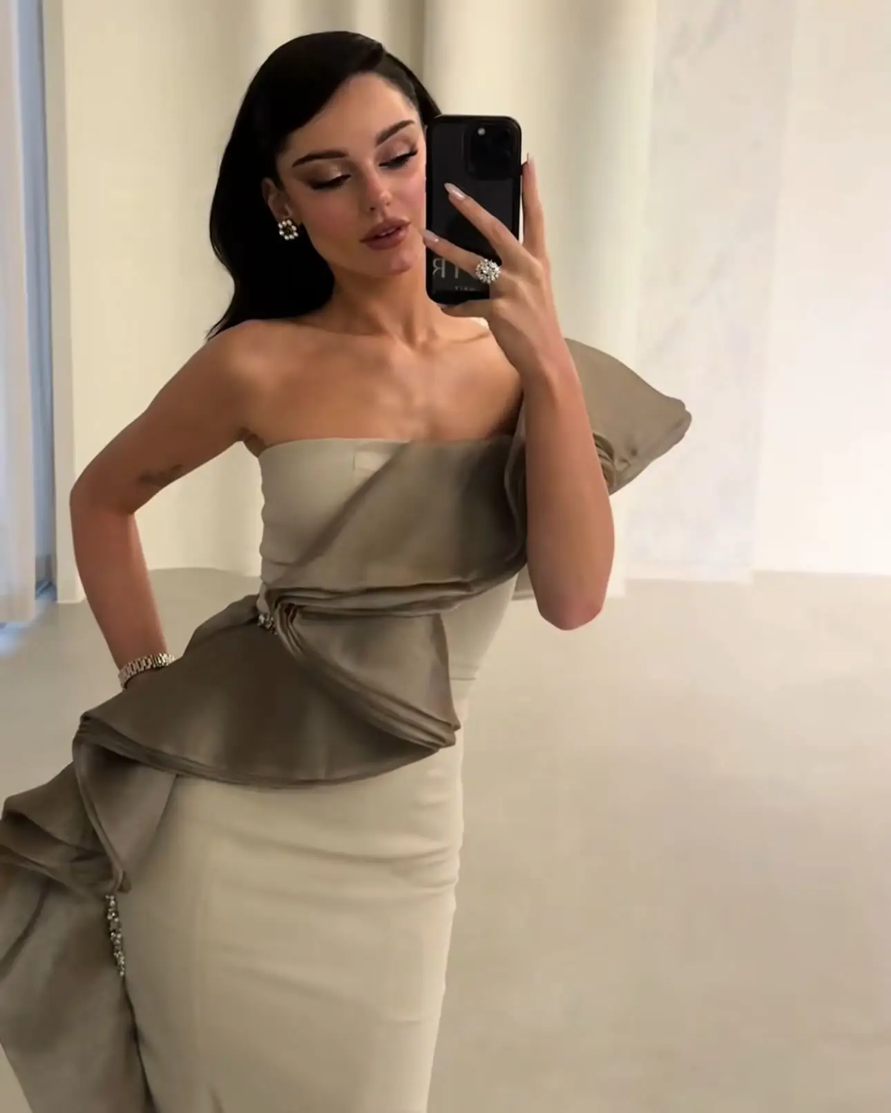 Customized Exquisite One Shoulder Sleeveless Evening Dress High Quality Satin Prom Dresses Delicate Bespoke Occasion Gowns