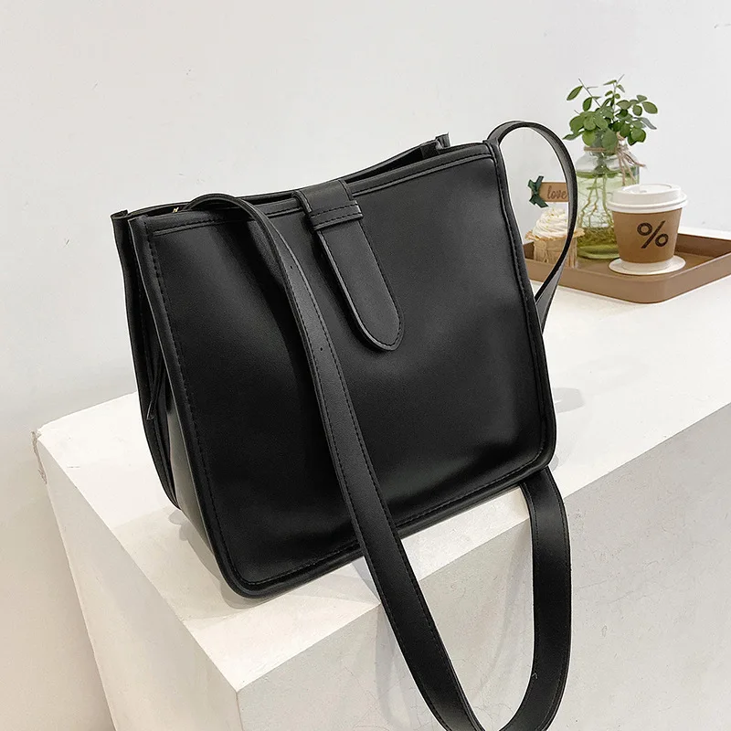 Fashion One Shoulder Bags For Women PU Leather Large Capacity Simple Versatile Female Solid Spring Bucket Handbag 2023 New