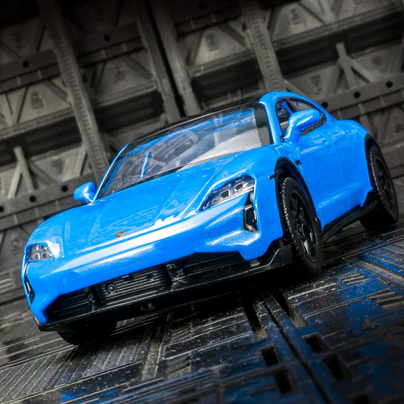 

1:36 Porsche Taycan Turbo S Cross Turismo модель автомобиля из сплава, украшение, двери можно открыть, детский игрушечный автомобиль в подарок