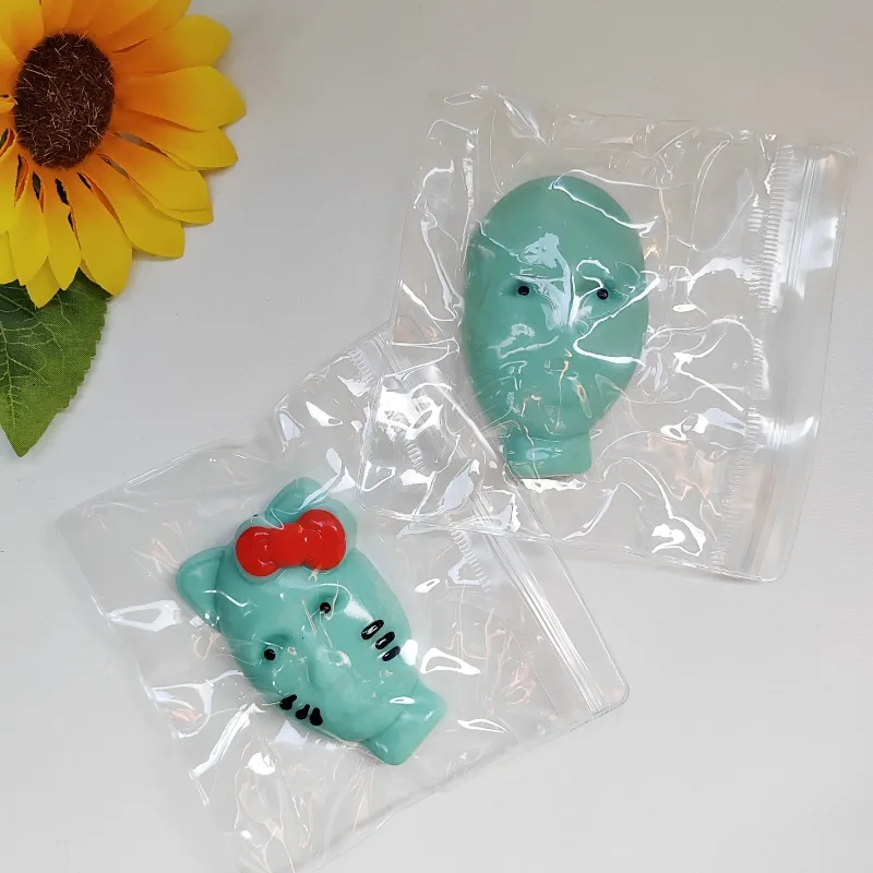 

Забавная музыкальная игрушка-антистресс в виде инопланетянина с человеческим лицом, мультяшный персонаж для снятия стресса