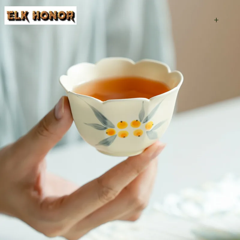 

2pc/lot Hand Drawn Loquat Teacup Japanese Tea Bowl Tea Pair Tea-tasting Meditation Cup Chazhan Master Cups Chinese Tea Set 75ml