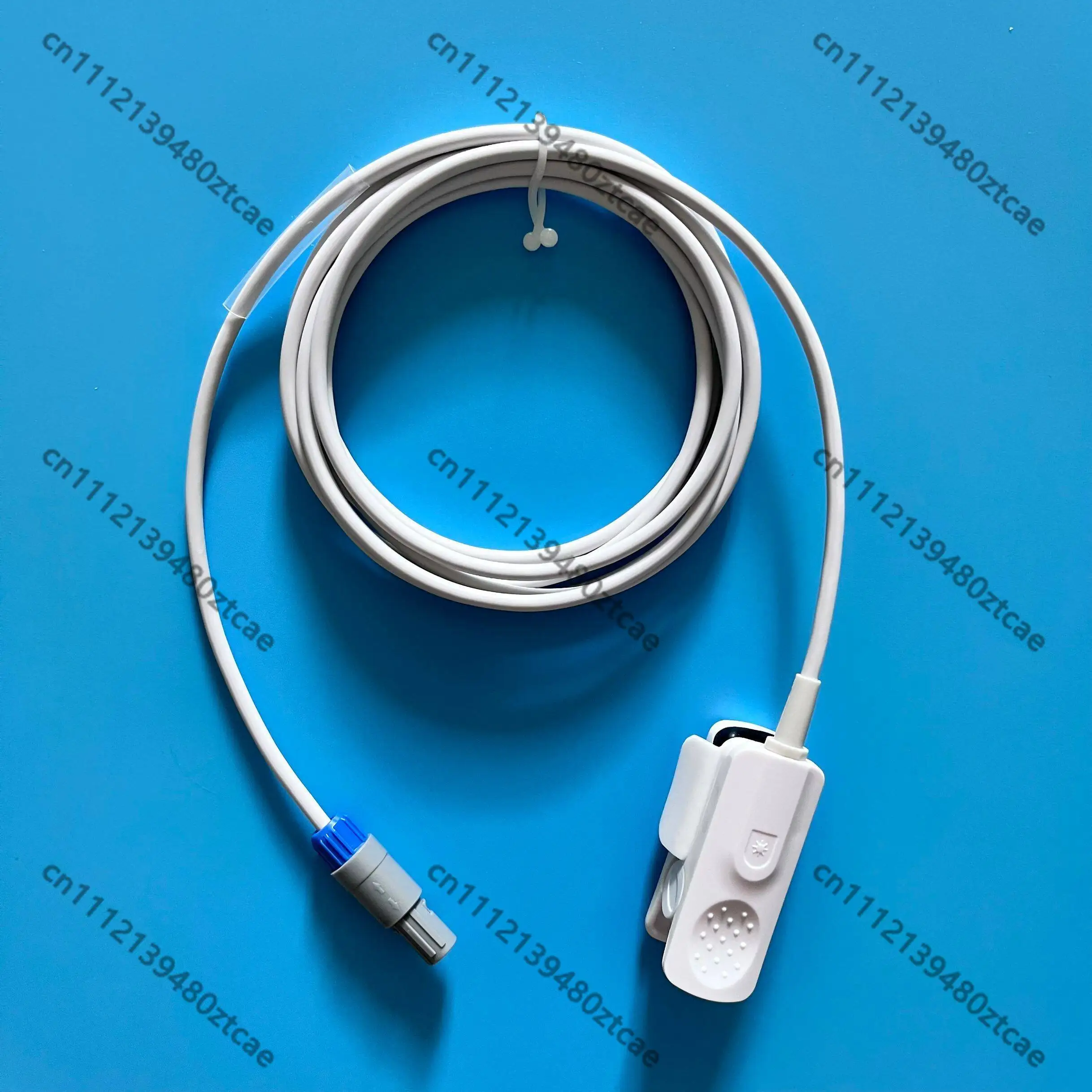 6Pin SpO2 Sensor, Reusable Adult Finger Clip Pulse Oximeter Probe, Anti-Interference TPU Cord for Monitor