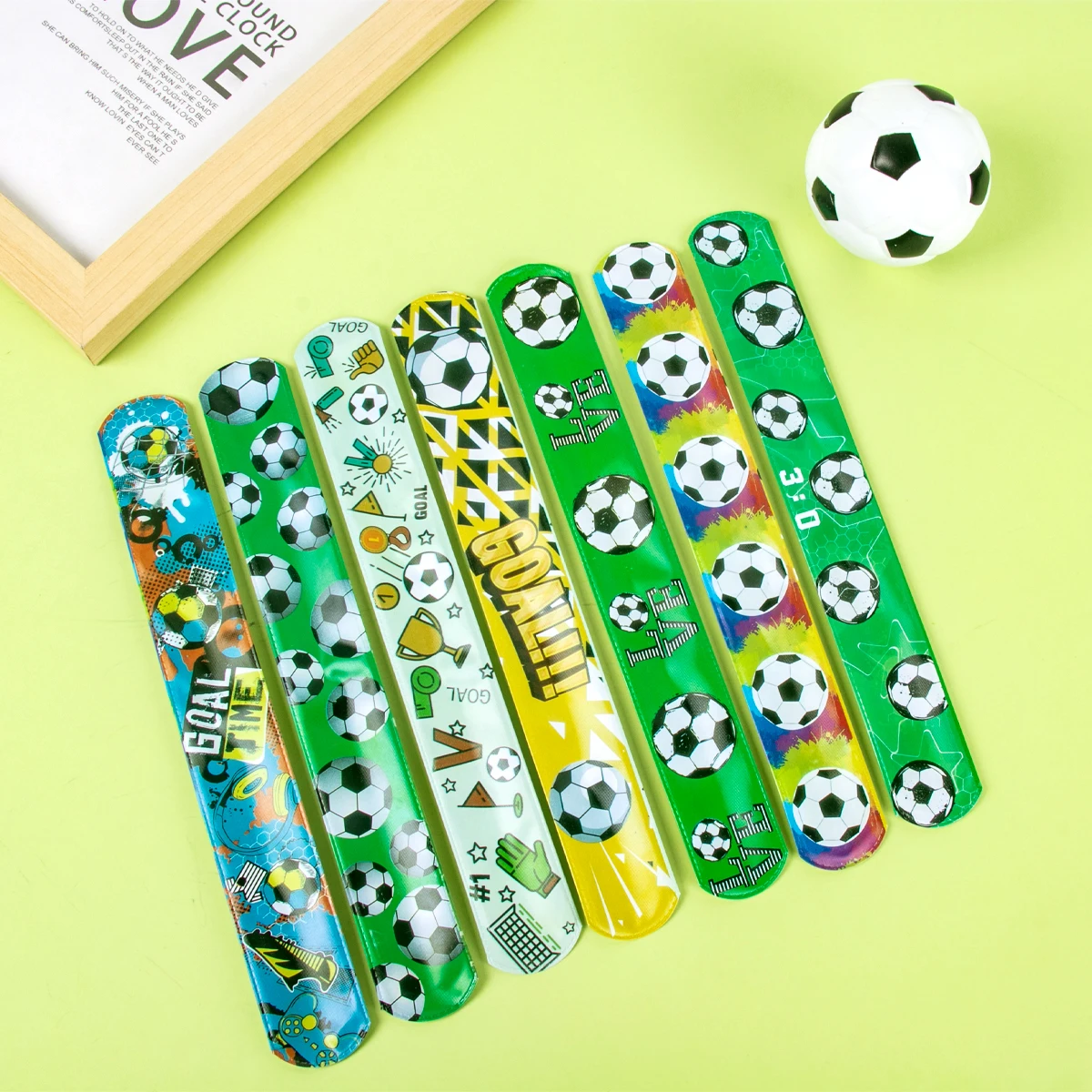 12pcs Football Party Clap Circle Toy Football Fans Wristband Gift Soccer Pattern Slap Band Toy Summer Boy Birthday Party Gift