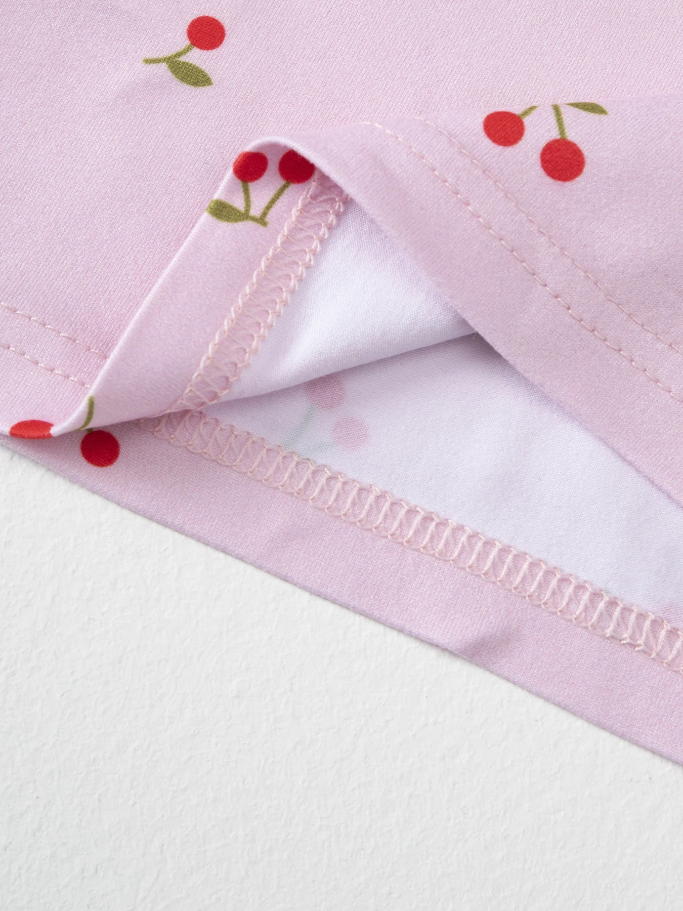 4-teiliges Set süßer und niedlicher bedruckter Camisole-Westen für Mädchen für alle Jahreszeiten, bequeme Unterweste, ärmelloses Oberteil für Kinder. – Detail 20