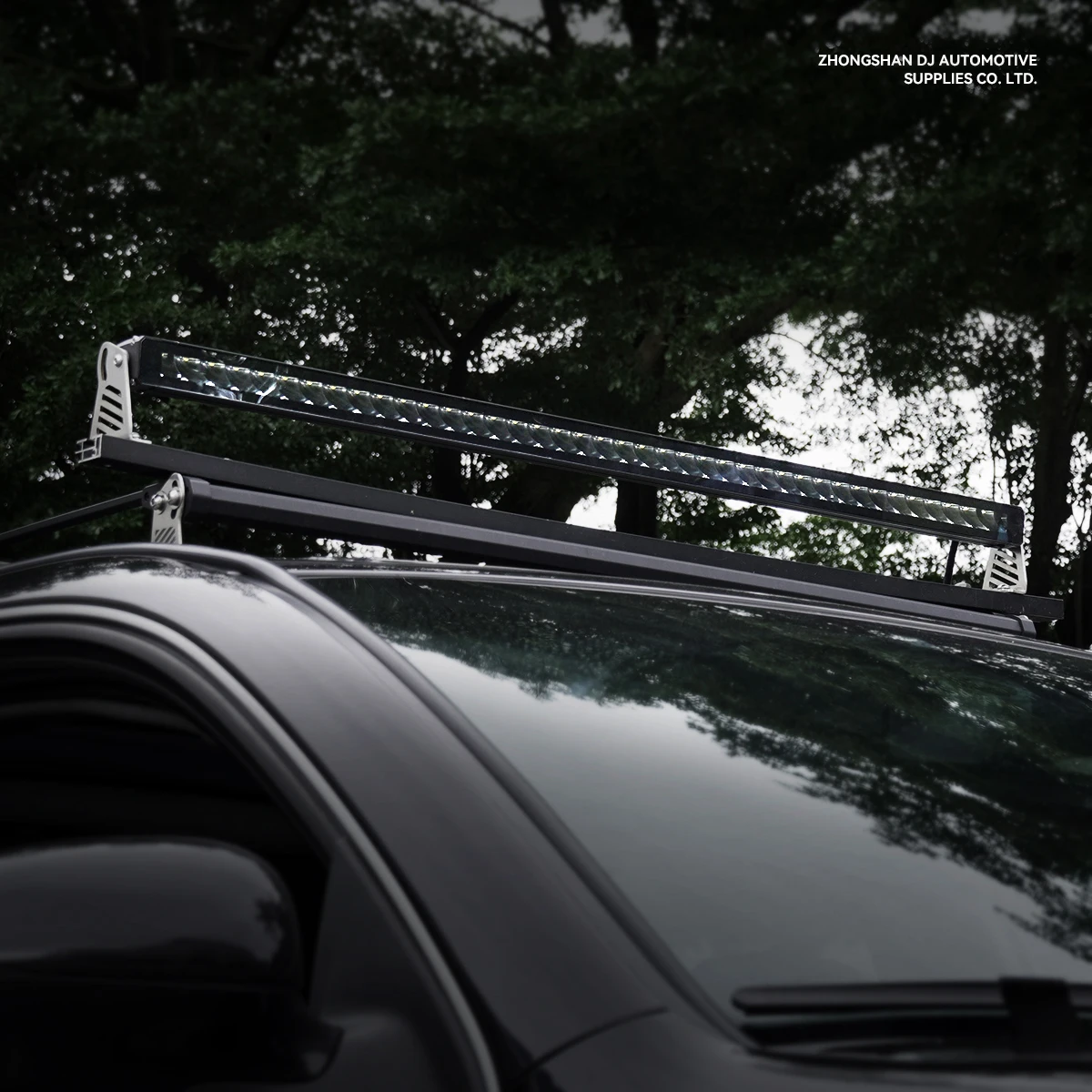 

32 Inch 12V Super Bright Yellow Aurora Strobe Roof Rack LED Pod Light Bar UTV For Car Off-Road Fog Driving Spot Bar Light 4X4
