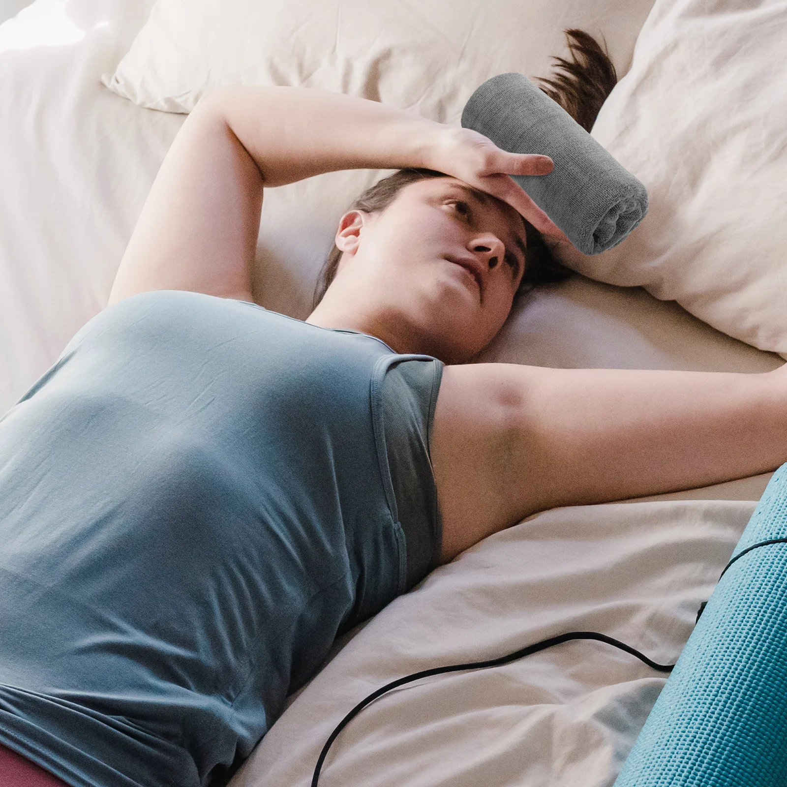 

2Pcs Premium Sweat Towel for Men Women High Performance Cooling Technology Ideal for Summer Sports Yoga Gym Pool Beach Running