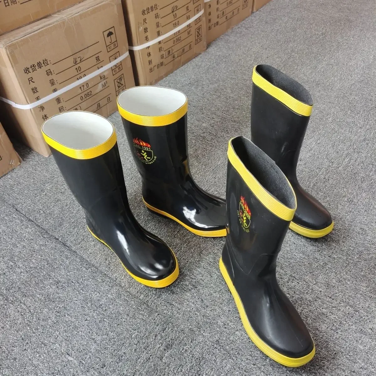 Man Shoes Non-slip Rain Boots for Men Pvc Waterproof Gumboots Teenagers Wear-resistant Galoshes City Wide Toes Plastic Wellies