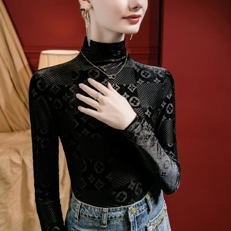 

2025 New Women's Top Printed Velvet Winter and Autumn Long Sleeve T-shirt Female Clothing Sexy Tops Y2k Girl Fashion