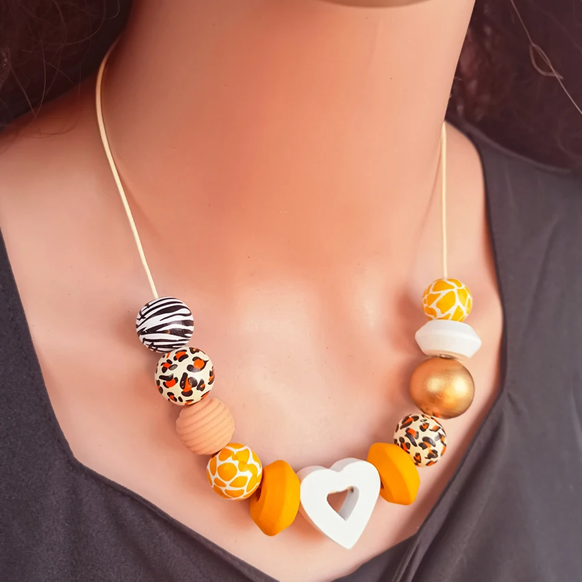 vintage cute wood beads heart Bib necklaces pendants for women adjustable long choker necklace Girls Neck Jewelry Accessories