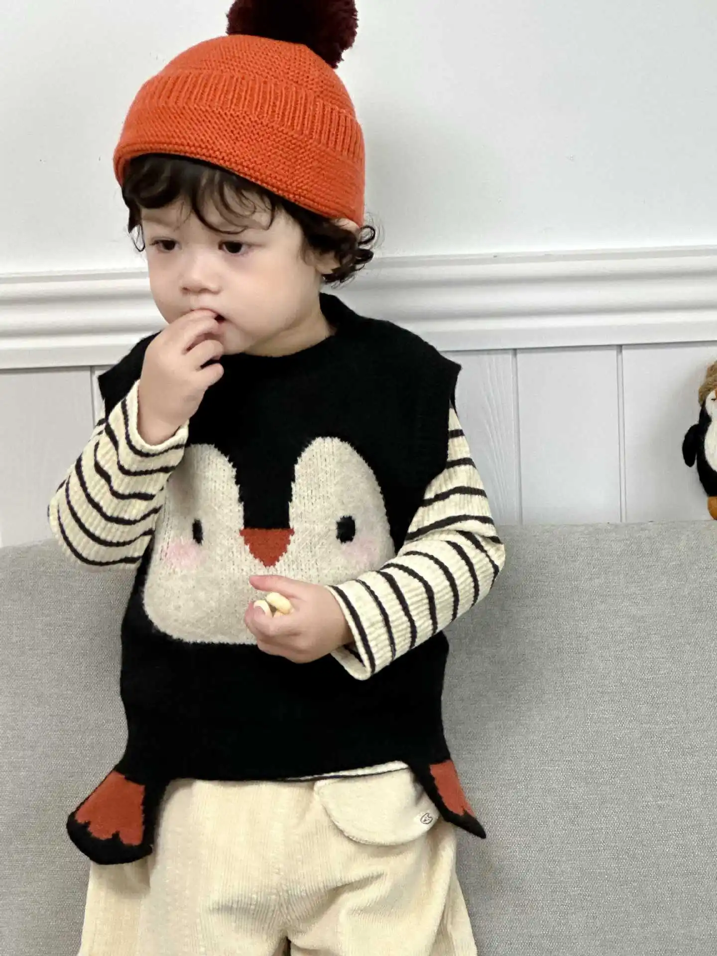 Рисунок 3 - Осень 2024, новый детский вязаный жилет без рукавов