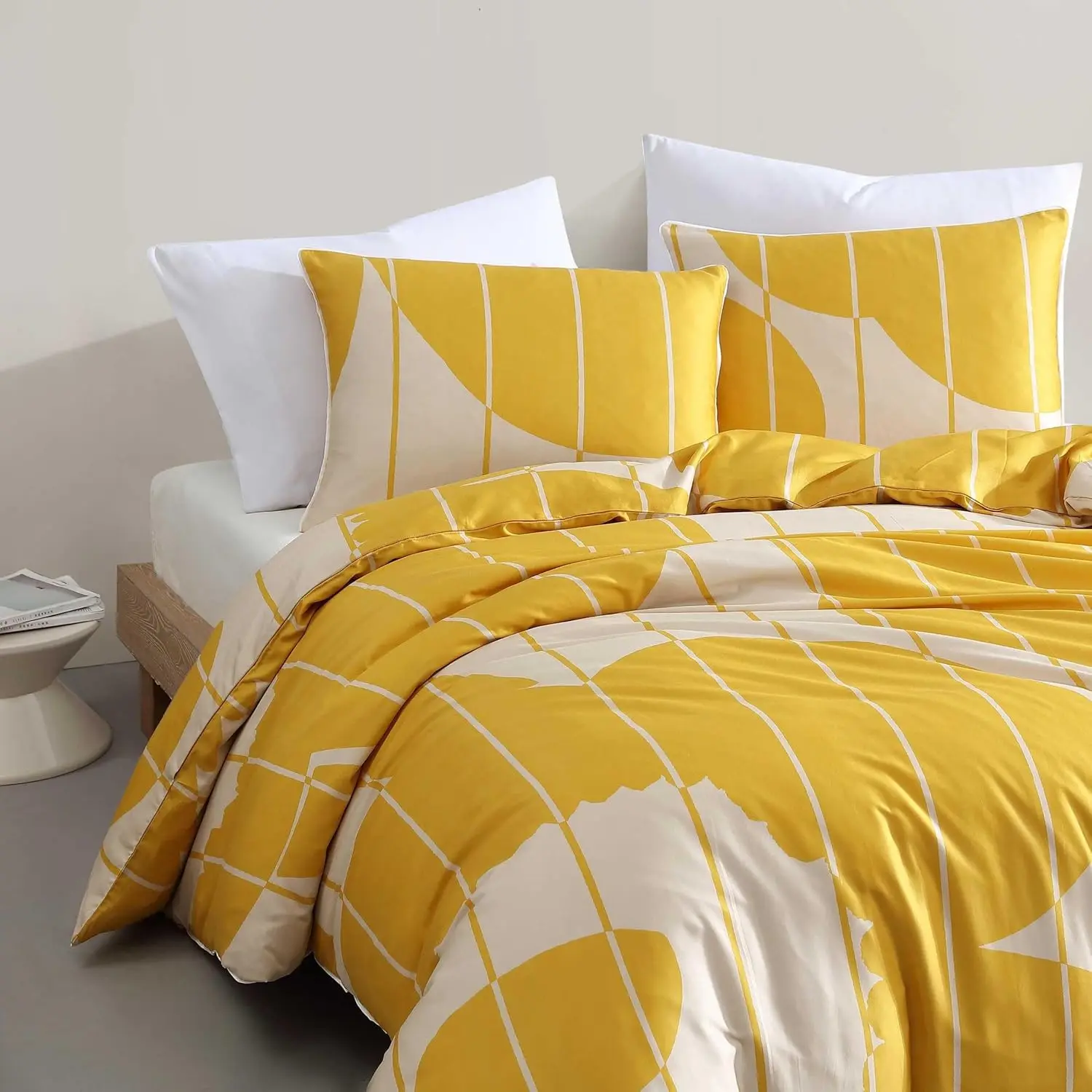 - Queen Duvet Cover Set, Super Soft Organic Bedding, Casual Home Decor (Vesi Unikko Yellow, Queen)