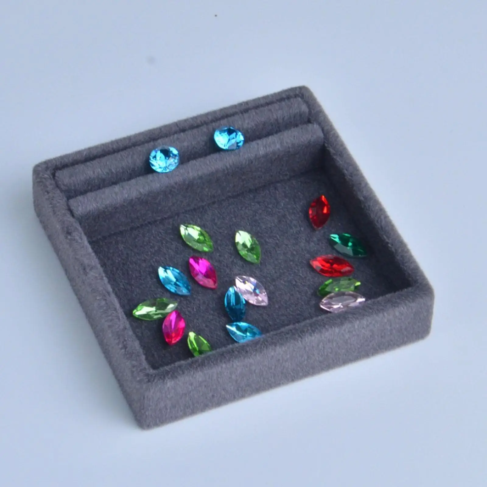 

Square Velvet Jewelry Tray Sturdy Rings Holder for Necklace Pendant Drawers