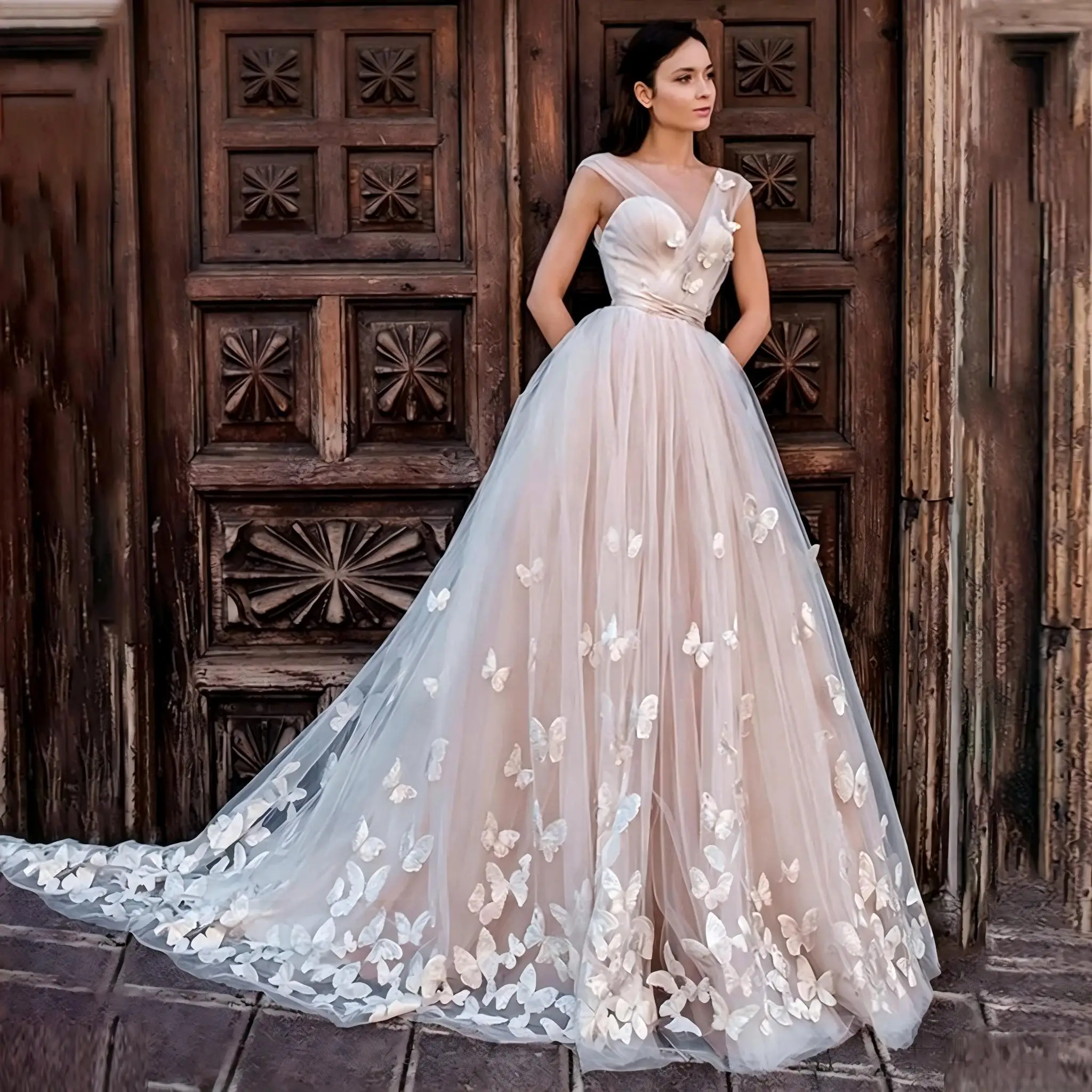V Neck Tulle Ball Gown Wedding Dress 3D Floral Butterfly Appliques Sleeveless Bridal Gown With Court Train Custom Size