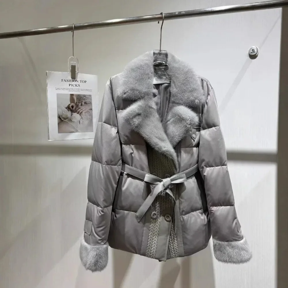 MENINA 2025 Herbst Winter Verdickte Warme High-end-Maulbeerseide Weiße Gans Unten Jacke frauen Kurze Nerz Pelz kragen Pelzmantel