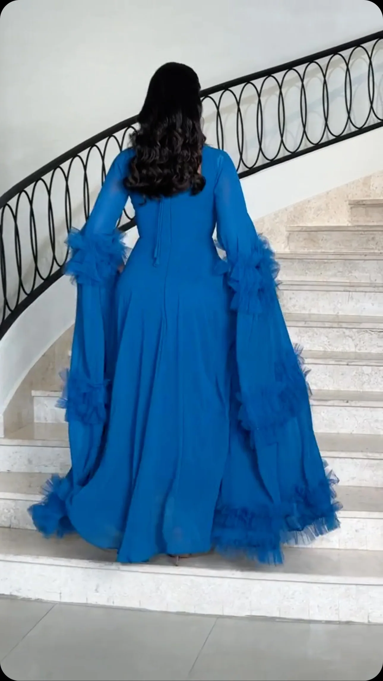 Рисунок 2 - Платья для выпускного вечера по