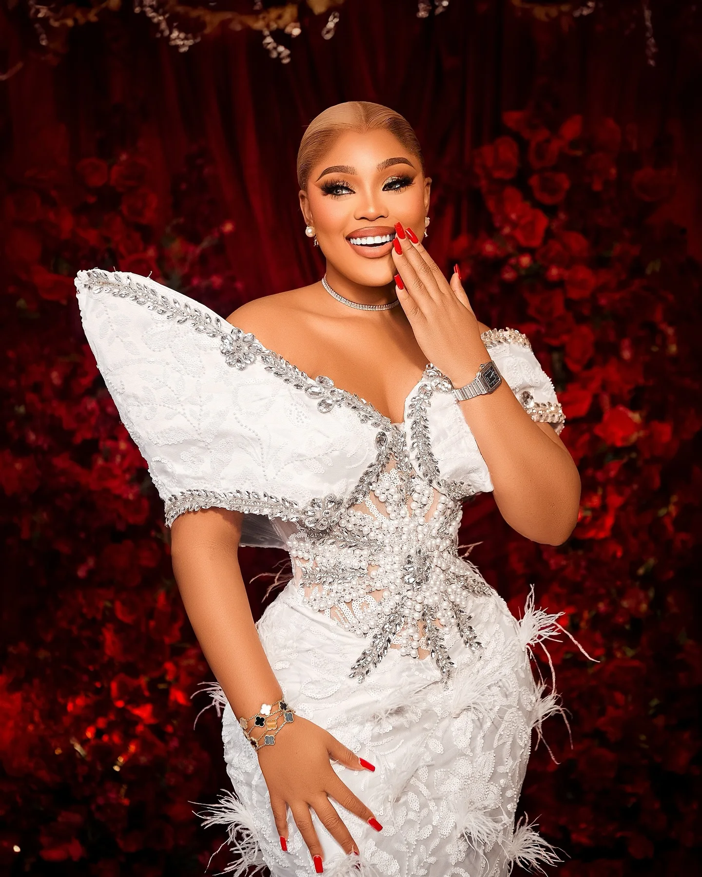 Aso Ebi Luksusowe koronkowe sukienki na przyjęcie weselne z piórami Plus Size Afrykańska wyjątkowa sukienka urodzinowa Czarna damska suknia balowa