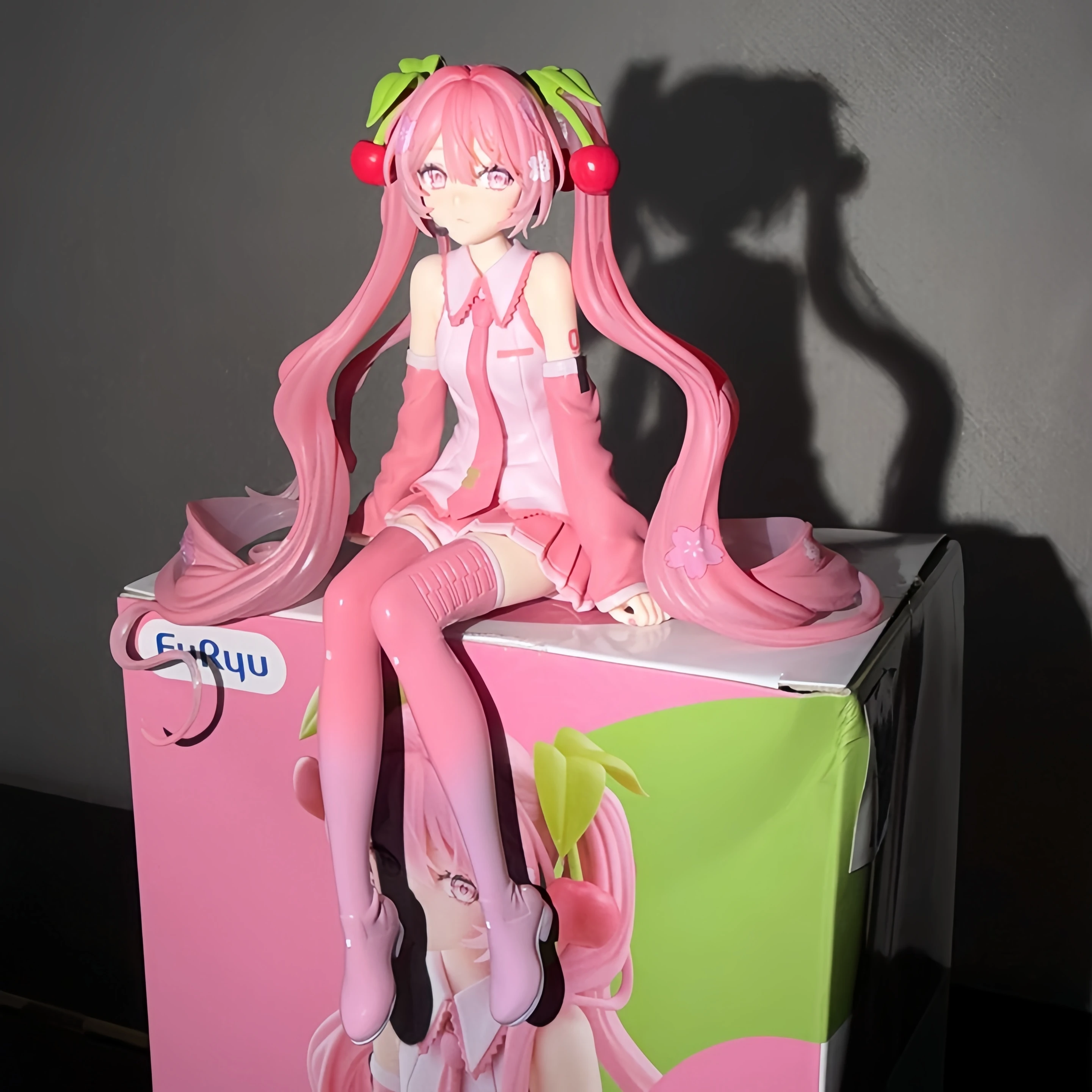 本物のフリュー初音ミクさくら未来-2026-人形モデルおもちゃ-pvc-14-センチメートルアクションフィギュア模型玩具コレクション誕生日ギフト