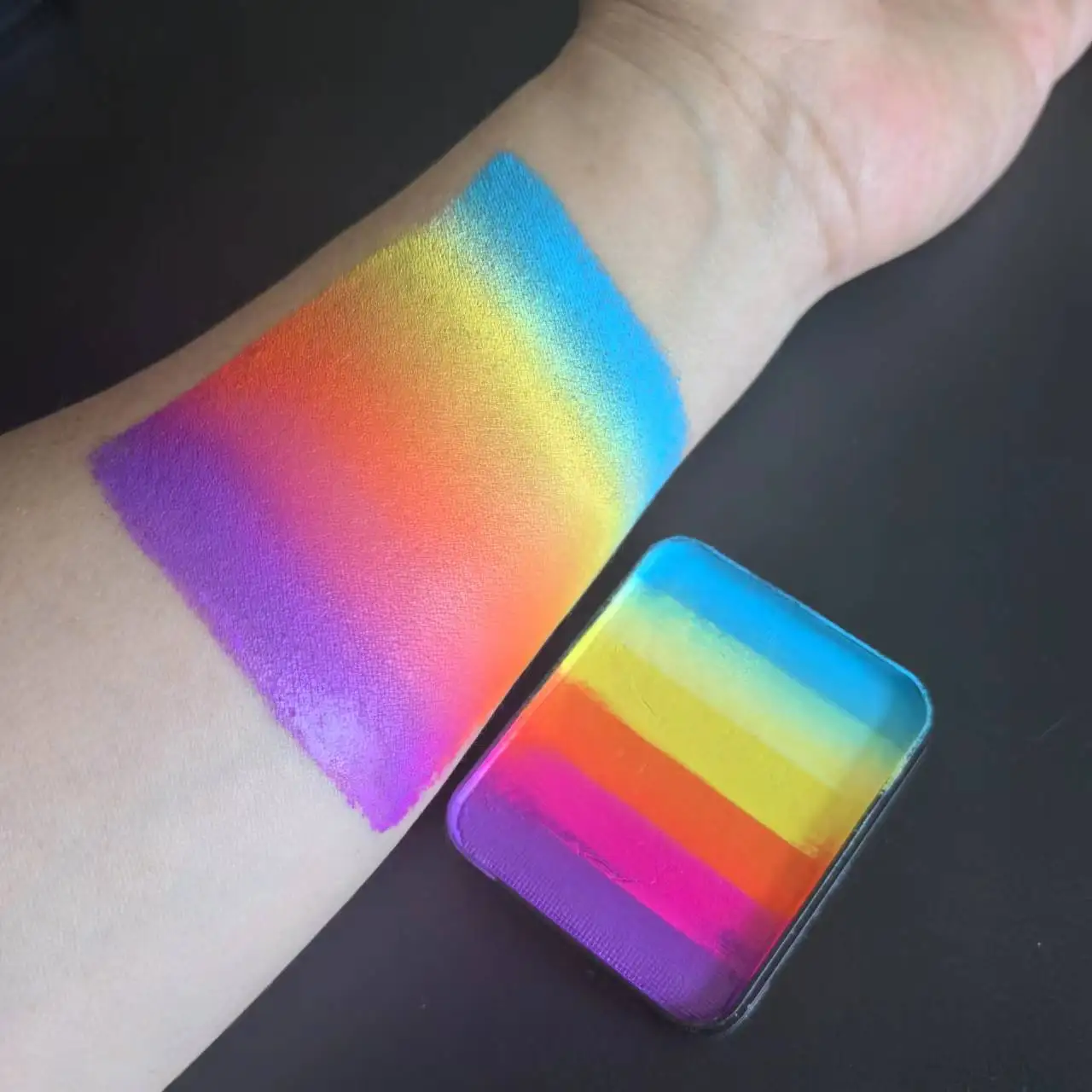 

30g wate based Water soluble human body painting pigments Facial paint for party stage makeup