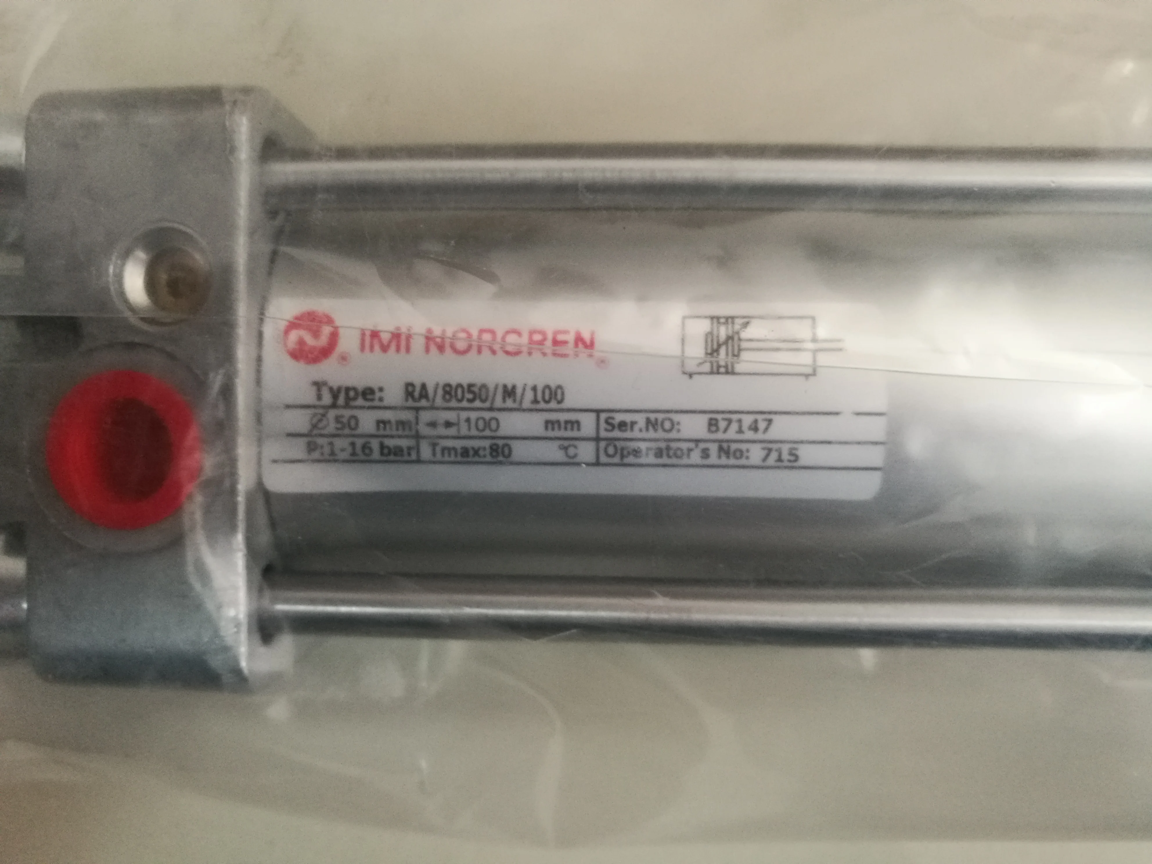 Spot RA/802100/M/130 RA/8100/M/130 Norgren Cylinder