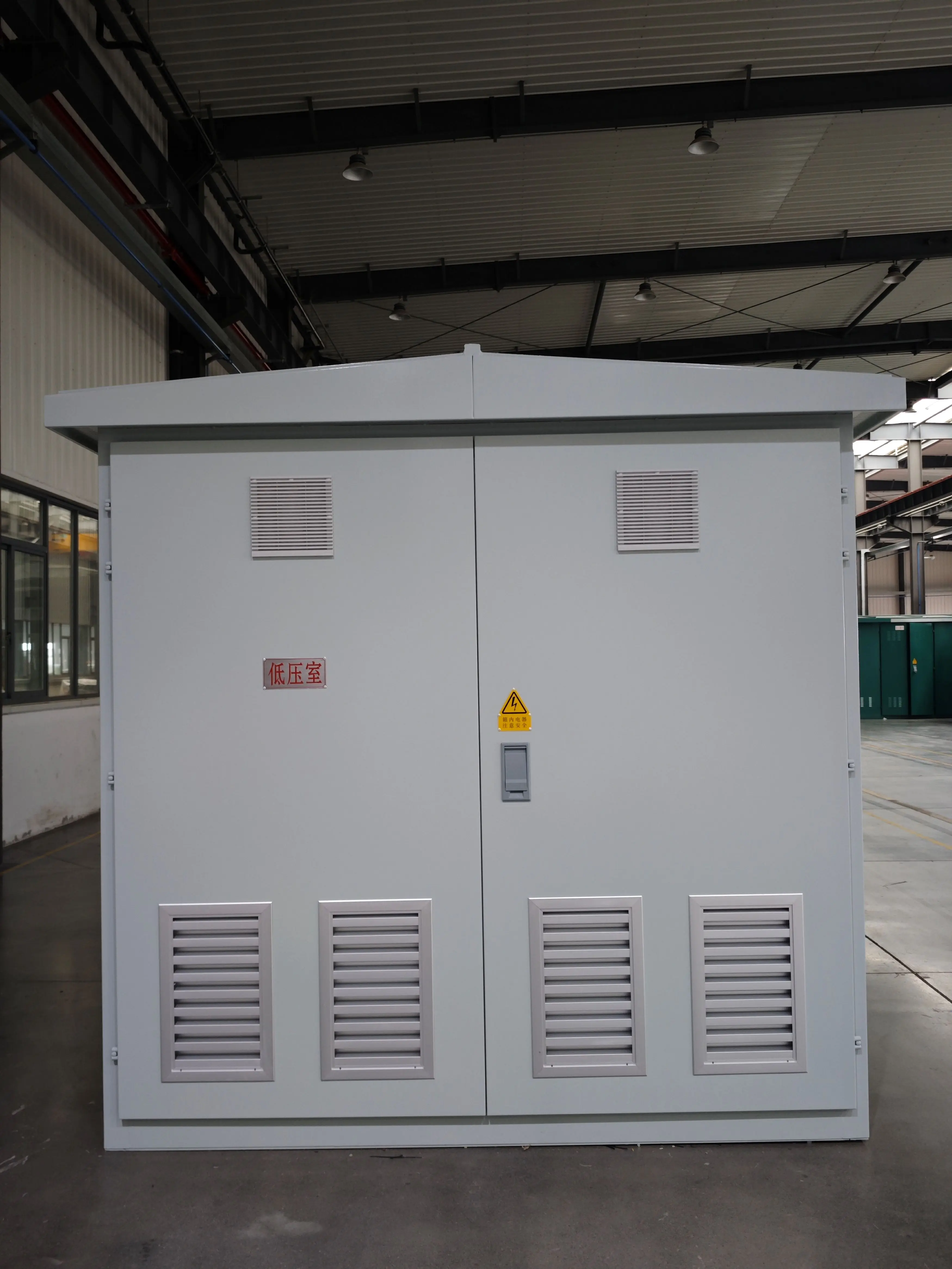 Customized Solar Power Generation Grid Solar Panel System 60Hz Wind Photovoltaic Combined Substation Manufacturer Customized