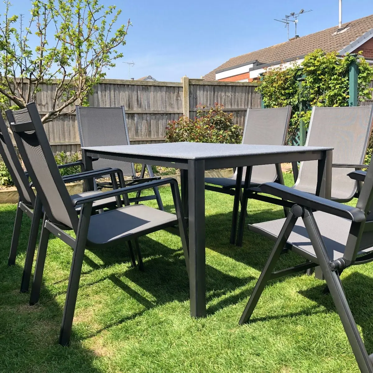 High Quality Aluminium 6 Seater Rectangular Garden Set Anthracite With 4 Stacking Chairs and 2 Folding Chairspromote sales