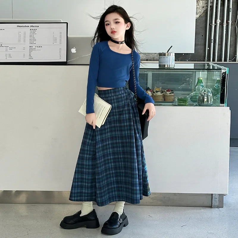 Girls' Fashion Autumn Set 2024 New Style Girls' Stylish Checkered Half Skirt Long Sleeve t-shirt Sweet Cool