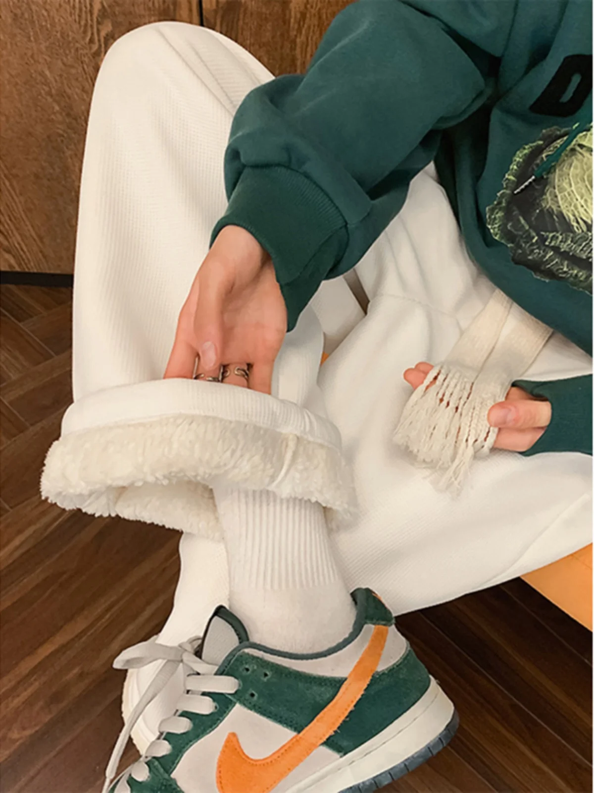 

Lamb Velvet Fce Lined Loose Fit Autumn Winter Straight Leg Casual Pants Youth Faion Trousers Anti-Wrinkle Long Pants