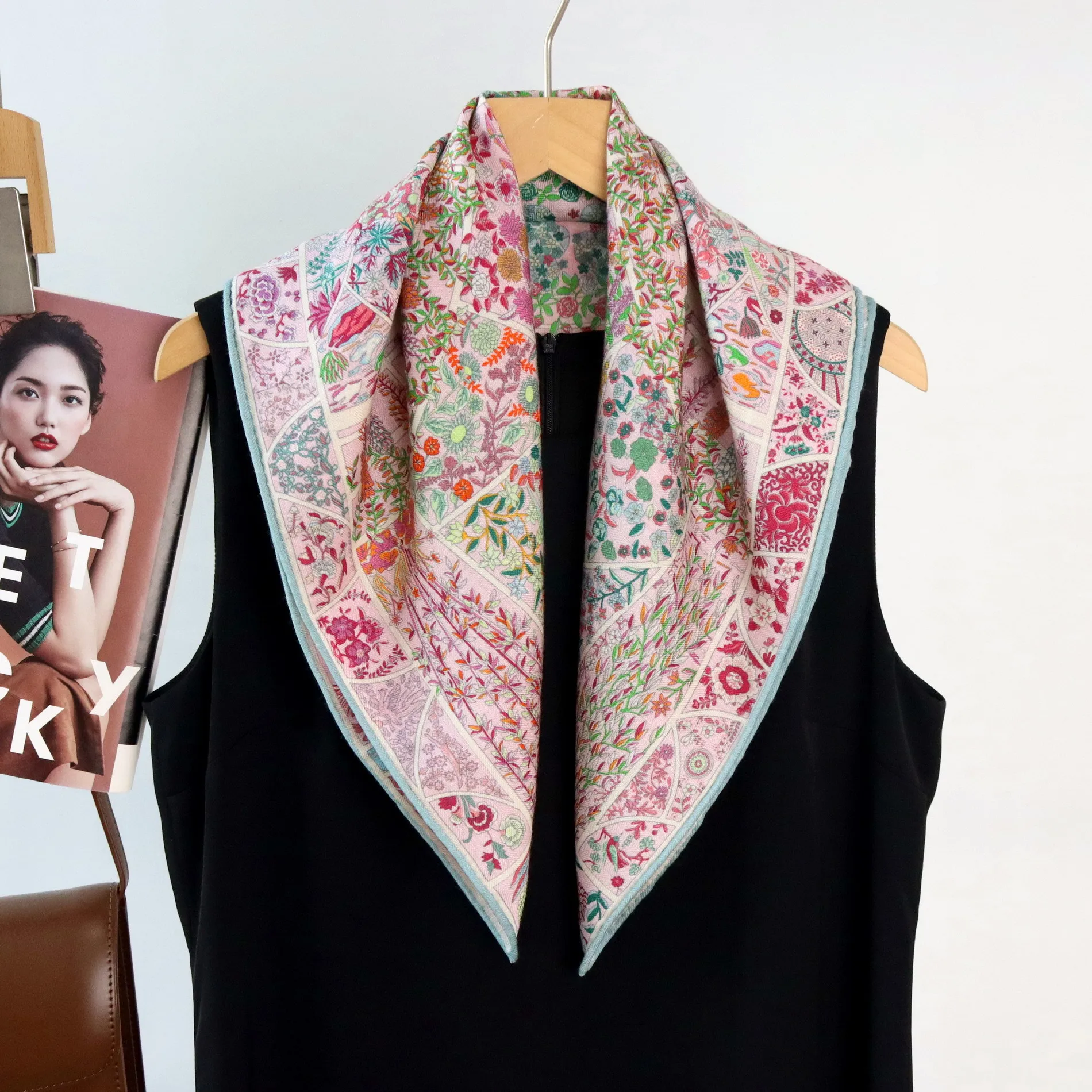 

Neck Scarf 65CM Handmade Rolled Edges Scarfs Luxury Designer Scarfs Silk Wool Shawl Christmas Gift Fleurs de Giverny