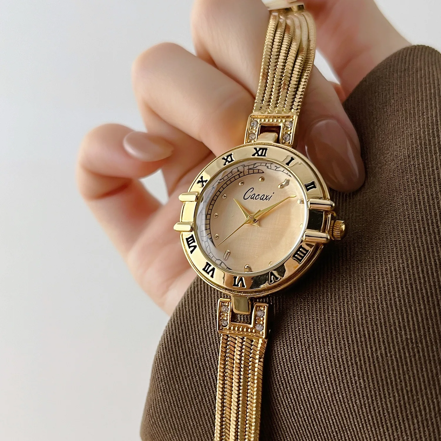 Luxury Gold Quartz Watch for Women with Golden Dial Water Resistant Delicate Bracelet Fashion Ladies Wristwatch Reloj Mujer