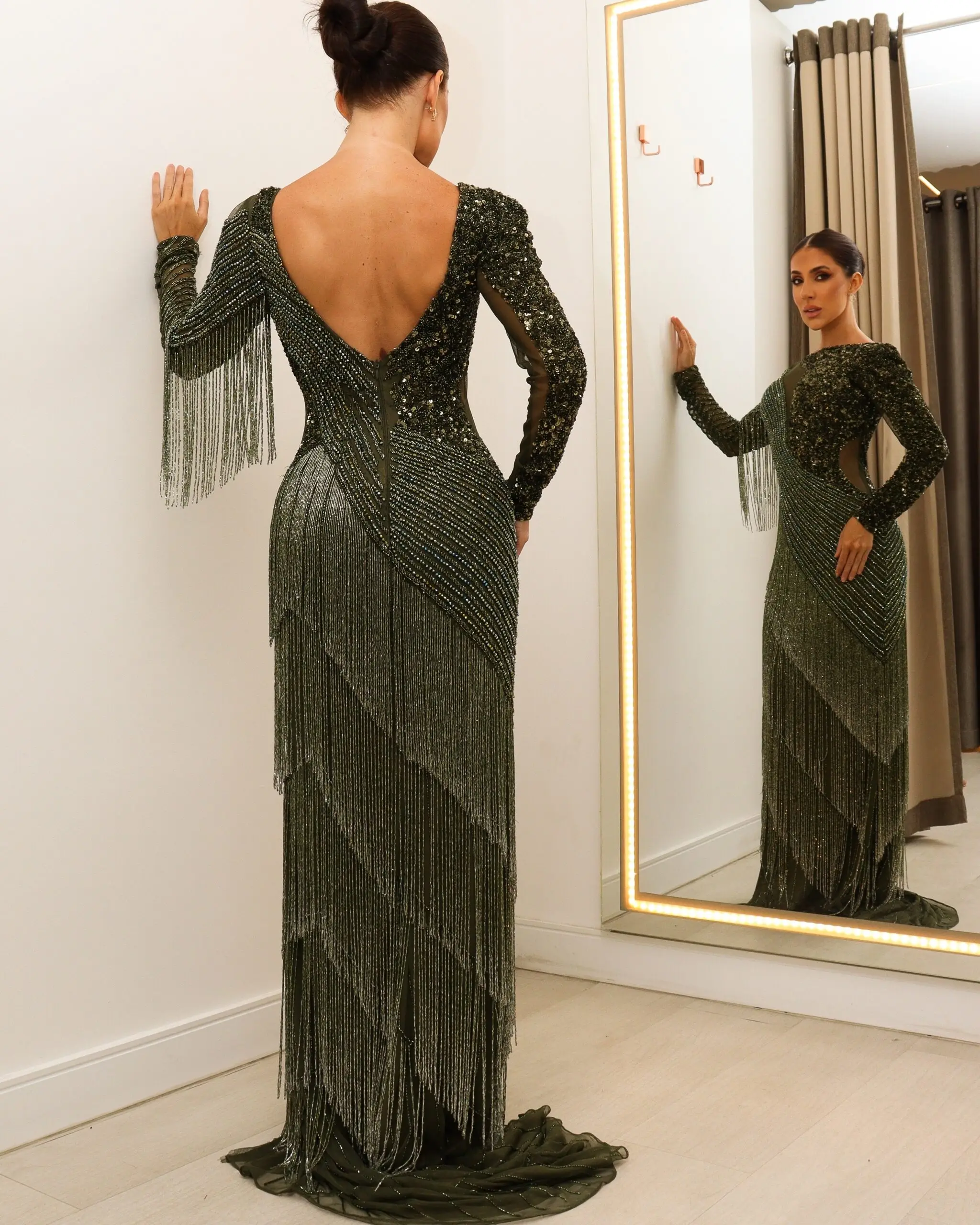 Customized Luxurious Tassel Evening Dress with Split Beaded Embellished Backless Evening Gown Long Sleeve Mermaid vestidos de