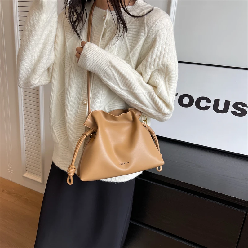 Soft PU Leather Female Small Shoulder Bags Cloud Bags Women Clutch Purses Candy Colors Spring Summer Cross Body Bag