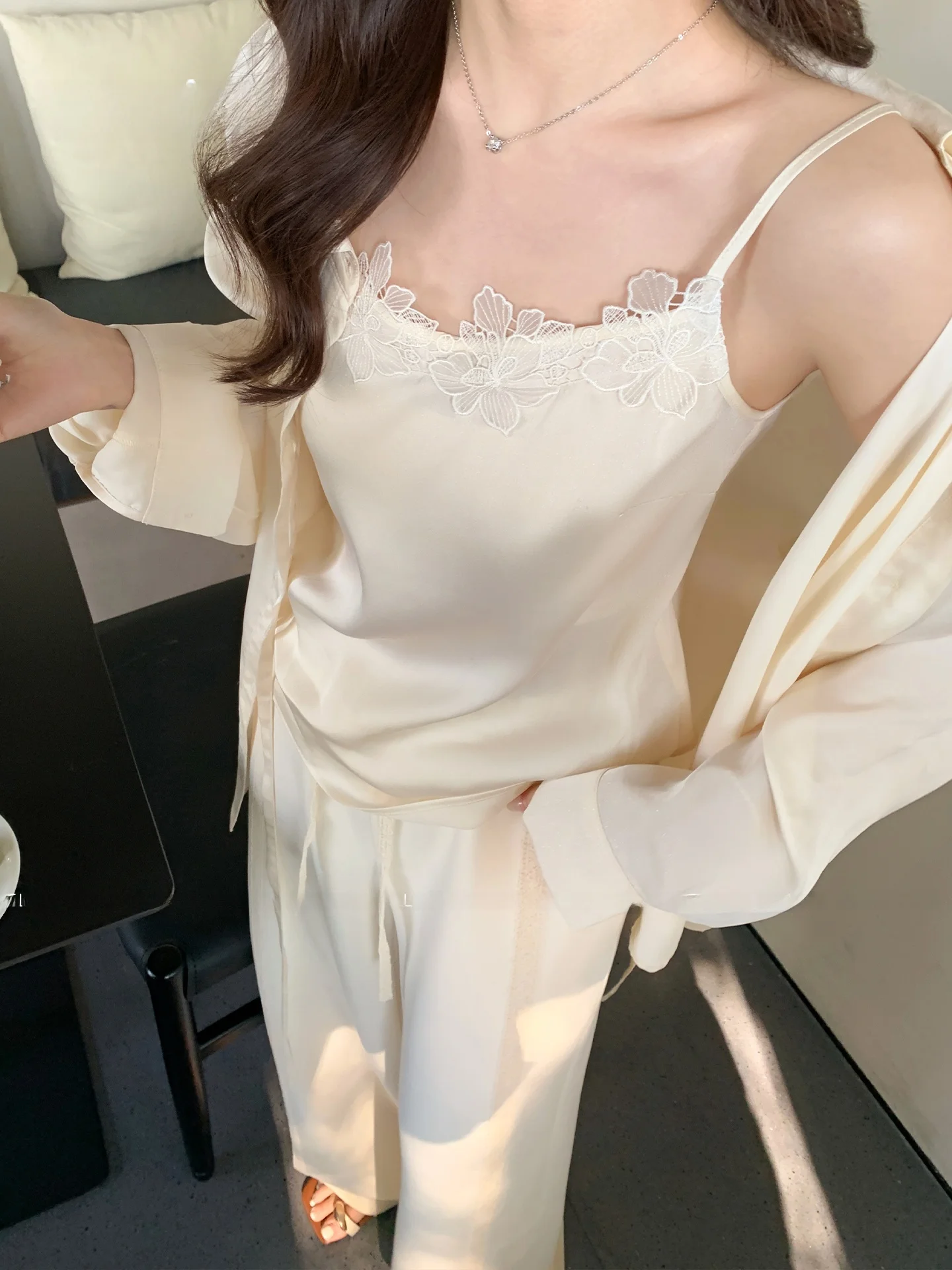 

Женский топ Garden Morning Lace Splice на тонких бретельках, базовая модель для ношения как нижнее белье или верхняя одежда