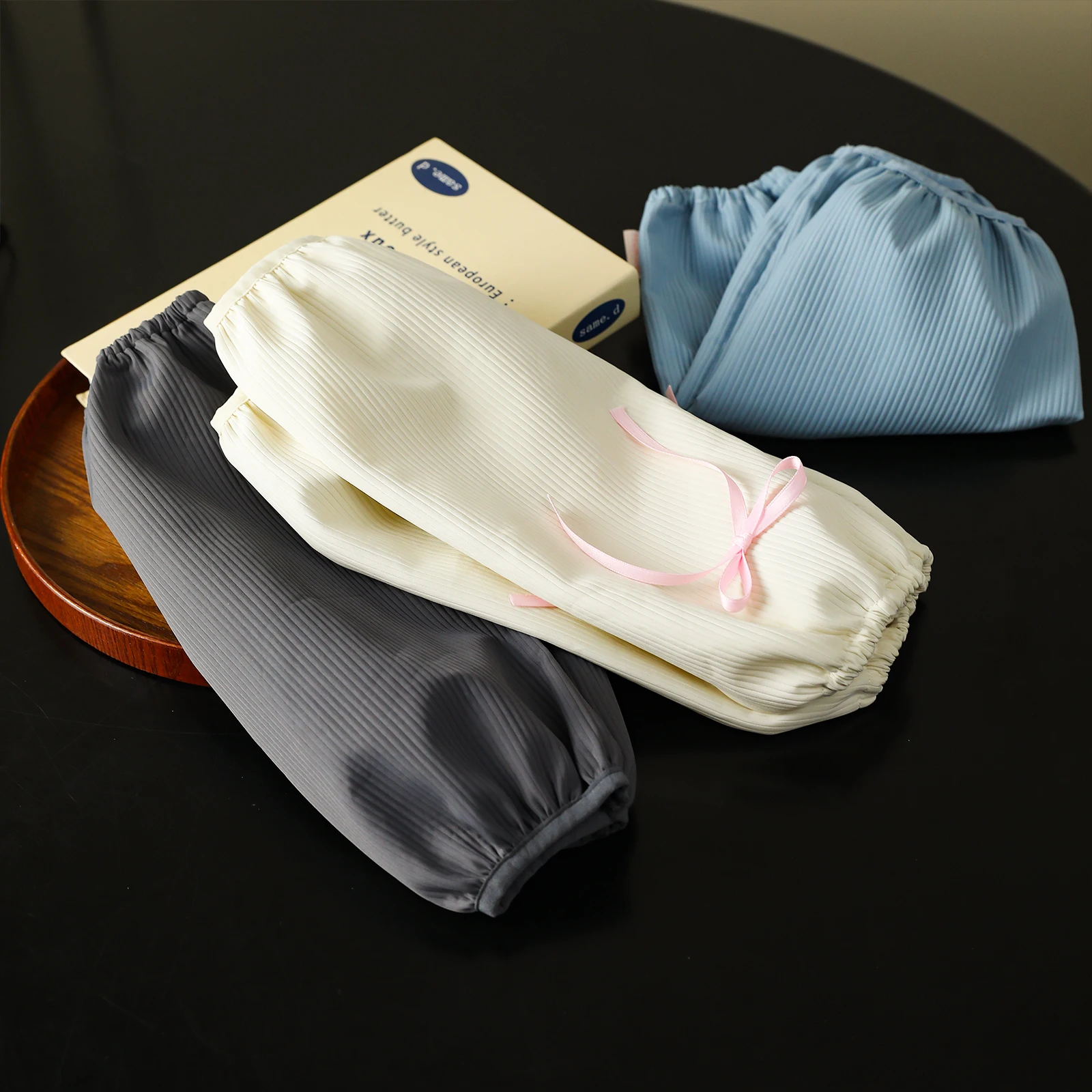 High Grade Polyester Arm Sleeves with Water Repellent Stain Resistant Easy Wipe for Kitchen Office School Craft Daily Use