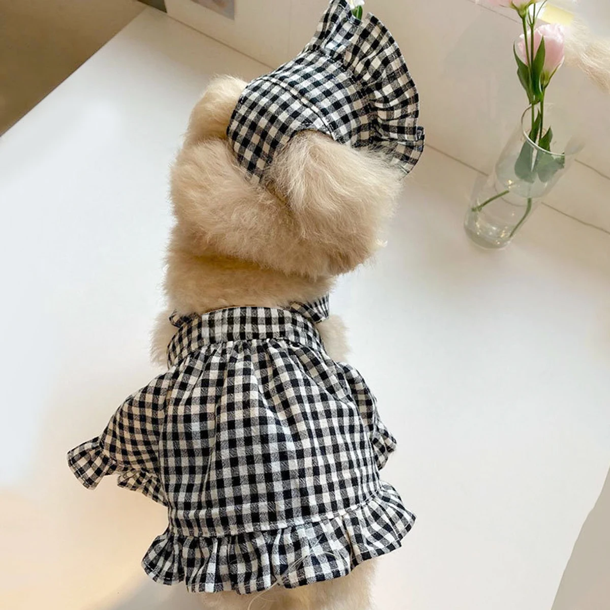 Fashion Dog Clothing Modern Style Black White Plaid Skirt With Hat Suit Dog Clothes Dresses Pet Accessories Puppy Summer Clothes