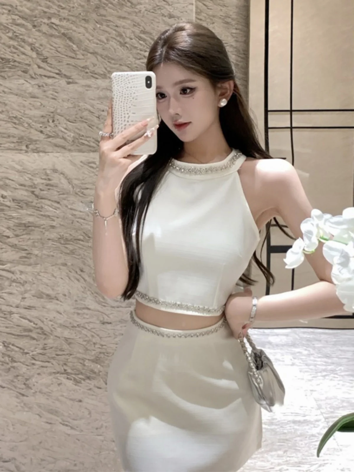 

Fashionable Two-Piece Set Diamond-Encrusted Shoulder Bared Neckline Bodycon Short Skirt Comfortable Cotton Gentlewoman Style