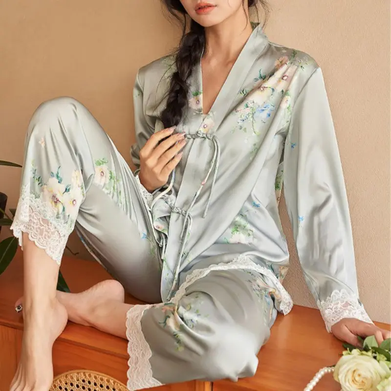 Chinese National Style Two Pieces Ice Silk Pajamas for Women Spring Autumn Fashionable Green Long Sleeved Pants Home Clothing