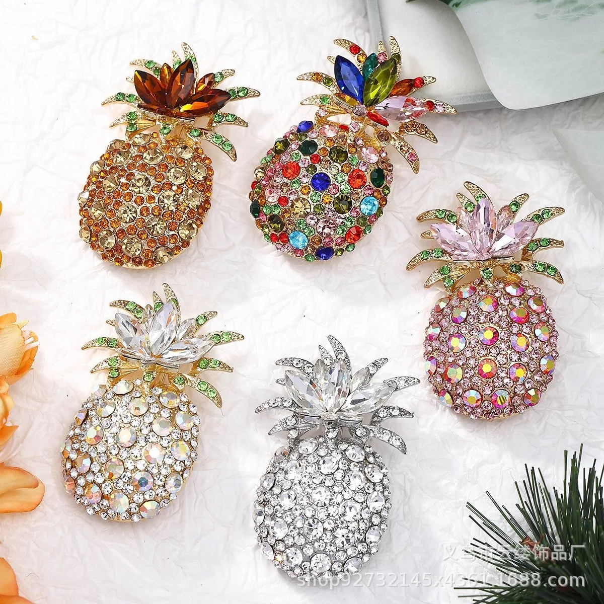 Brocha de piña colorida con diamantes de imitación para mujer, joyería grande con alfiler de fruta y piña a la moda