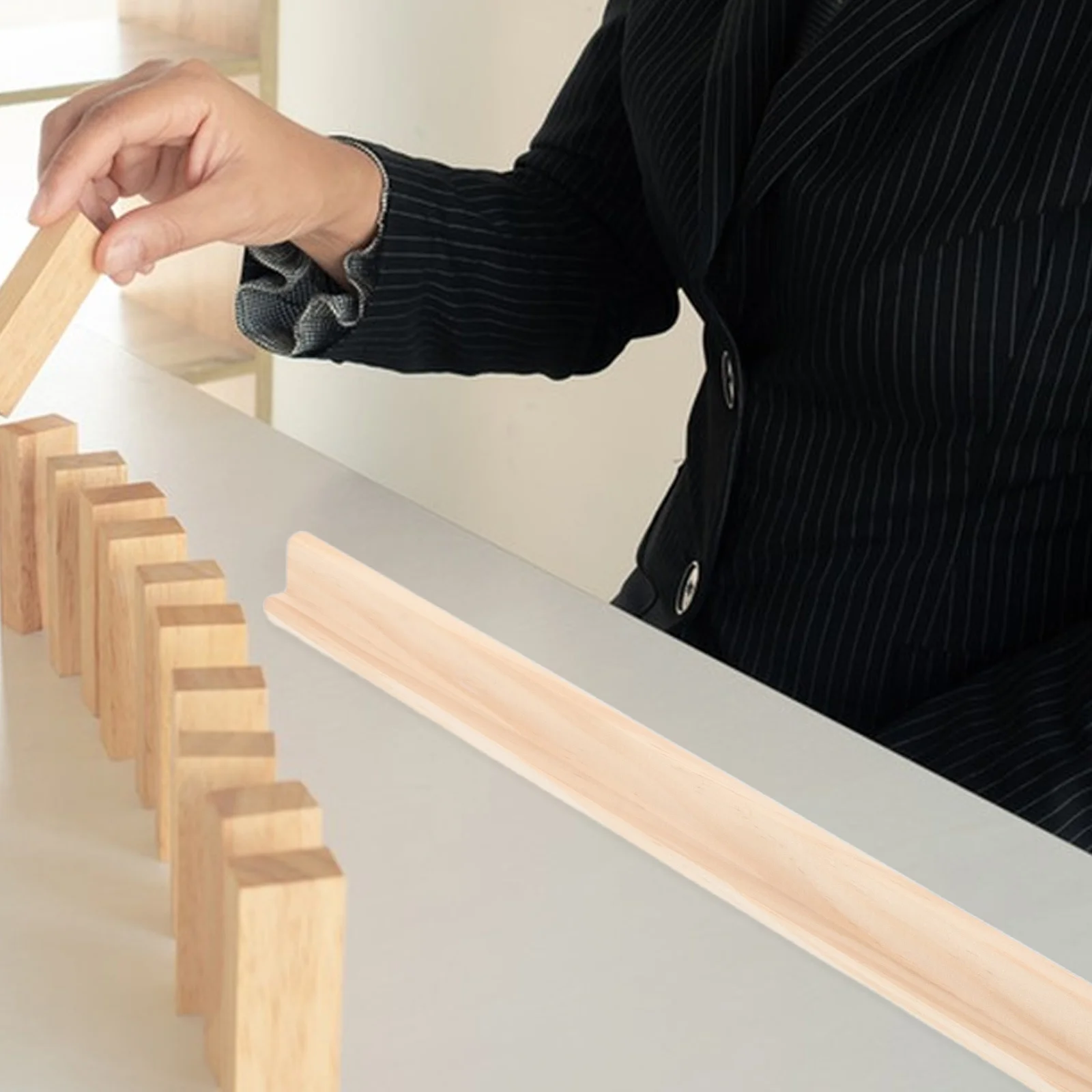 ที่วางโดมิโนไม้แบบยังไม่เสร็จ 4 ชิ้น ชั้นวางกระเบื้องแบบแถวเดียว อุปกรณ์เสริมสำหรับเกมกระดาน สำหรับกระเบื้องโดมิโนเม็กซิกันเทรน หมาจอง และโดมิโน