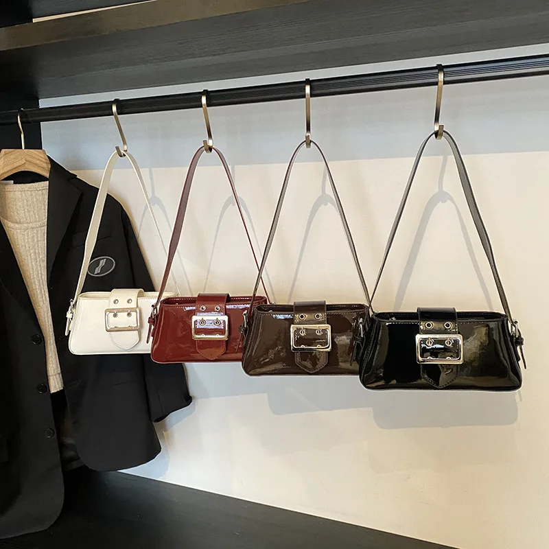 Umhängetasche mit Metallschnalle 2025, strukturierte Umhängetasche, minimalistische Tag-zu-Nacht-Tragetasche, schicke Umhängetasche, vielseitige Tasche mit Griff oben