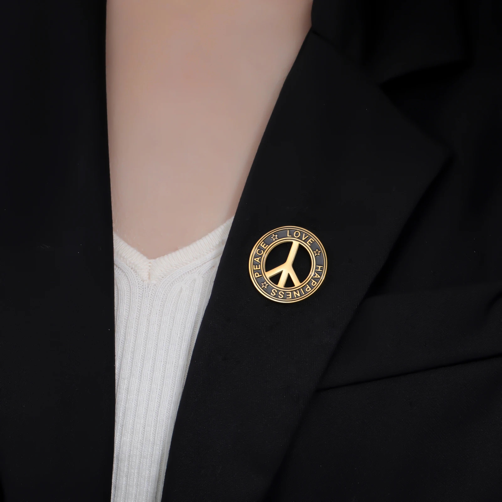 Skyrim Love Peace Happiness Ro - Pacific Jewelry & Watches Los Angeles 评论和价格