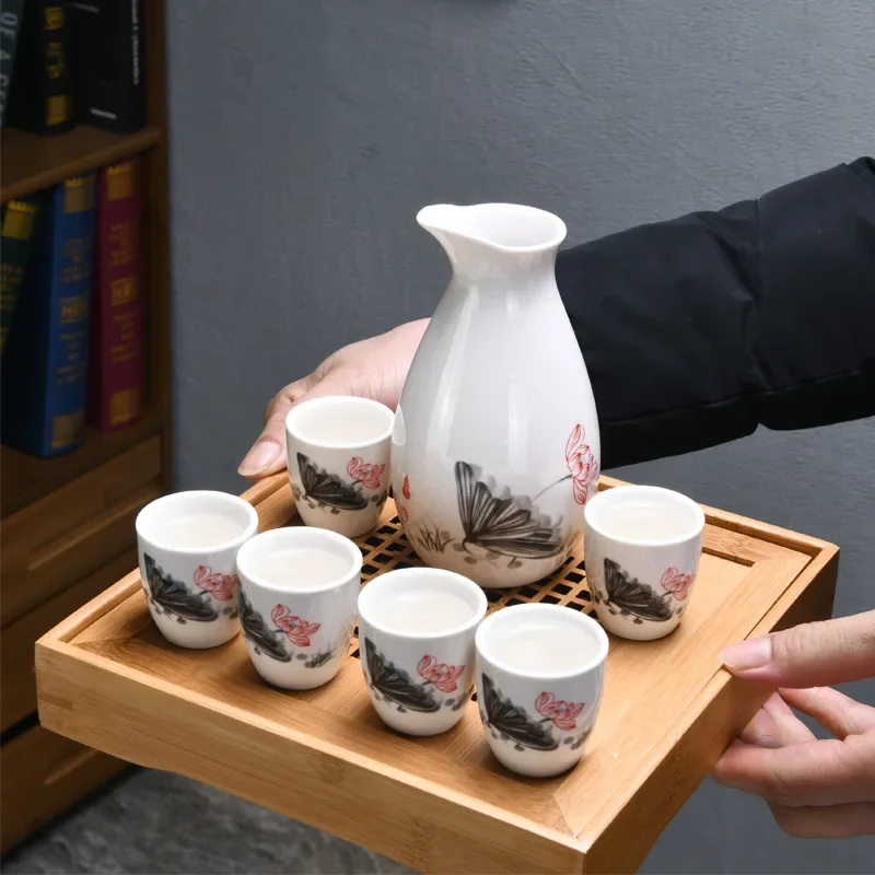 Modern Liquor Dispenser Wine Set Japanese Antique Ceramic Sake Jug Small Wine Cup Wine Cup