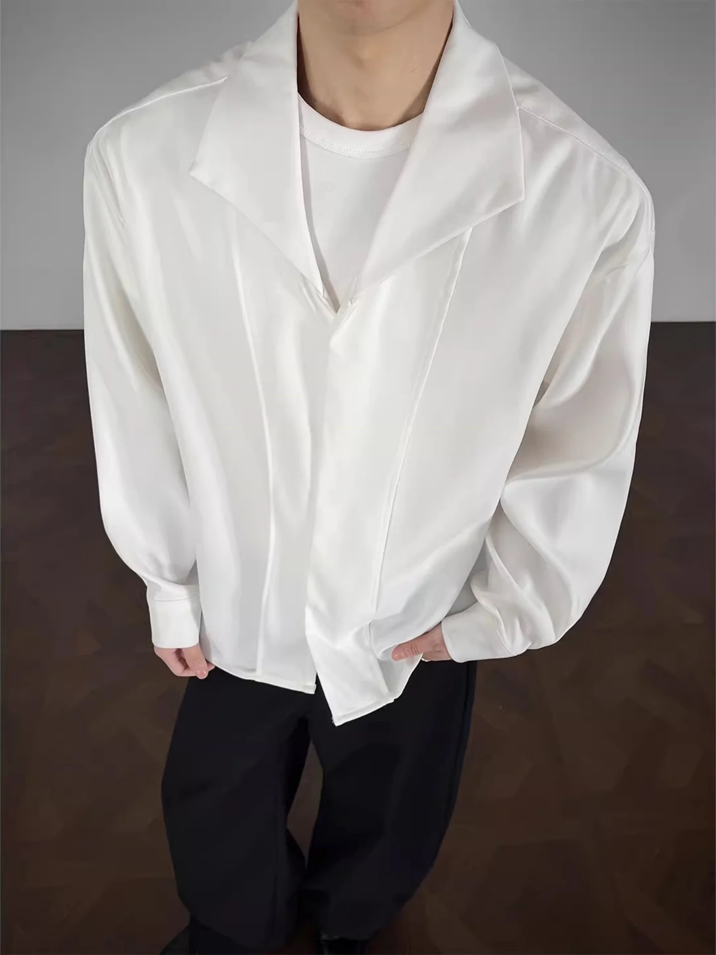 

White Retro One-Piece Collar Long Sve irt Men's Spring CleanFit Retro oulder Naples ort irt Casual Western Suit