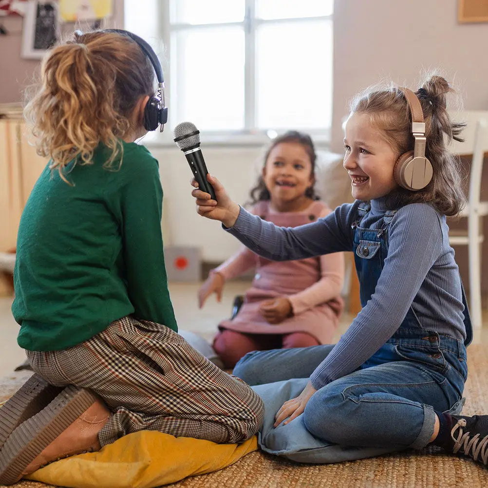 

Набор из 6 реалистичных муляжей микрофонов для сценических выступлений, косплея и ролевых игр
