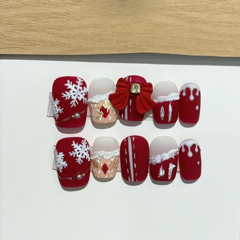 Red Christmas Press on Nails Short Square Glitter Snowflake False Nails with Diamonds Handmade New Year Christmas Nails Gifts