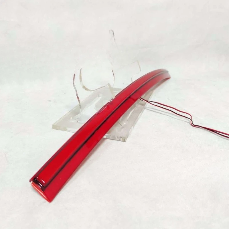 

Continuous tail light kx5 LED light guide through the rear bar warning