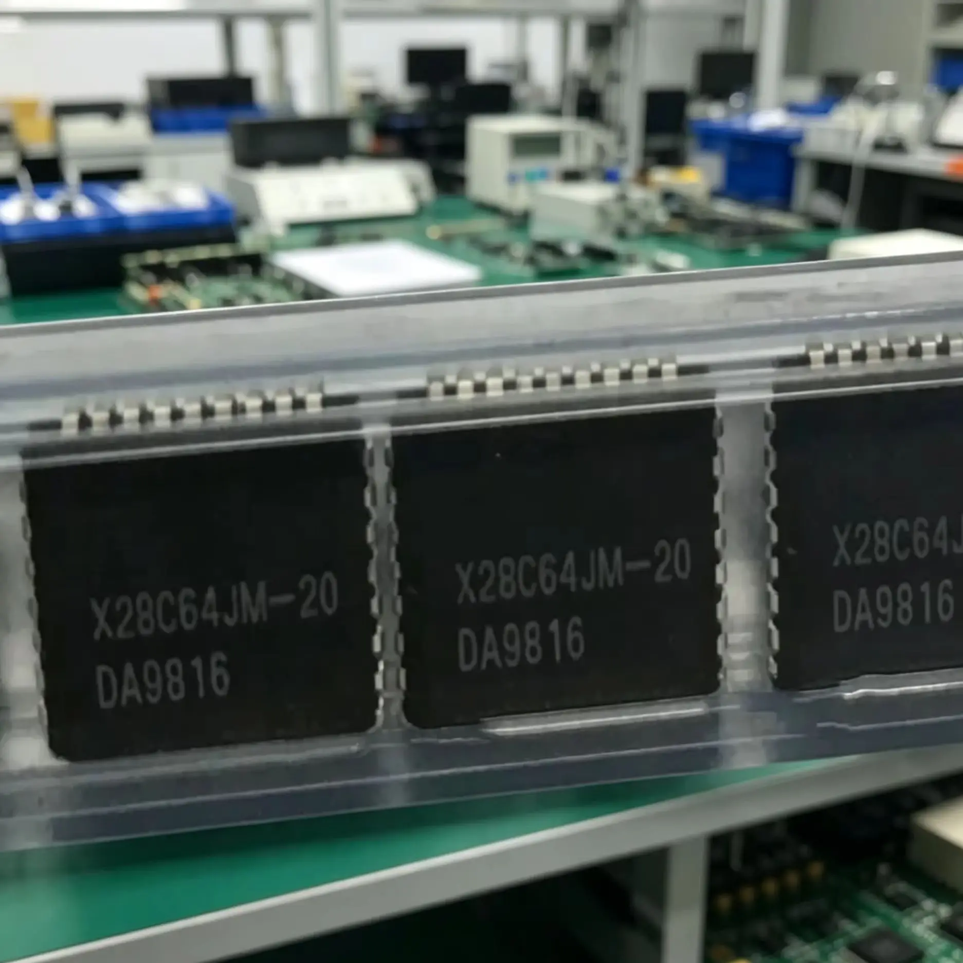 10-20pcs in Stock X28C64JM-20 X28C64JM X28C64 PLCC32 100% New