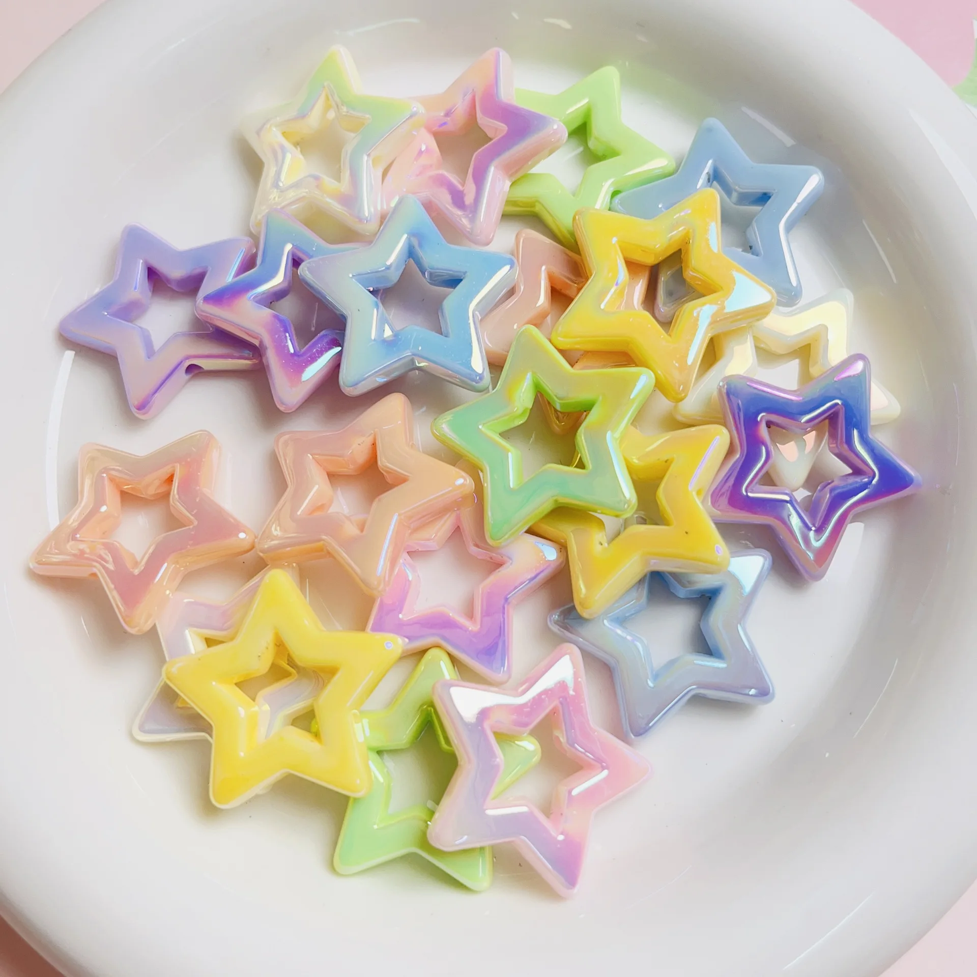 

Newest 100pcs 26mm AB Spring Pastel Colors Hollow Out Stars Acrylic Beads Plastic Ornament Accessories Material Necklace Beading