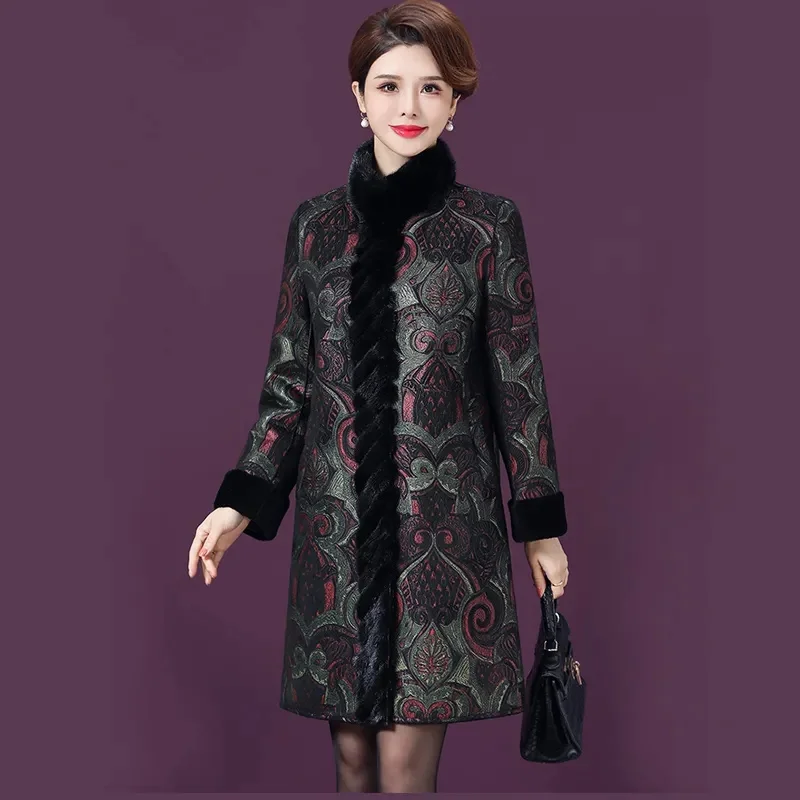 War Robe Fur Integrated Coat, Women's New Middle-aged Elderly PU Fur Coat Mother's Retro Medium Length Thickened Light Thin Coat