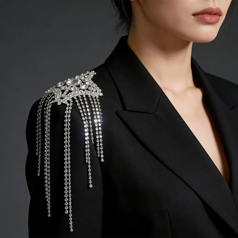 Rhinestone Shoulder Epaulets Sparkly AB Crystal Fringe Shoulder Ornament Exaggerated Lightweight Clothing Accessory Prom Party